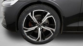 Volvo V60 B4 PLUS