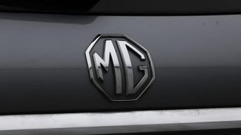 MG MG5 EXCLUSIVE