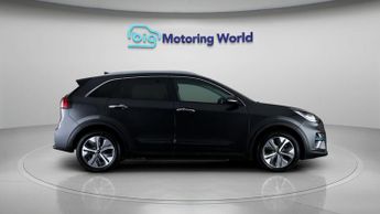 Kia Niro 4 PLUS