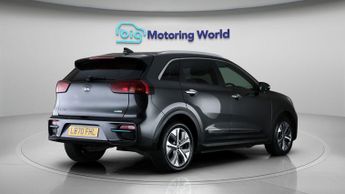 Kia Niro 4 PLUS