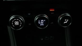 Renault Captur TECHNO E-TECH