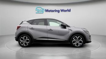 Renault Captur TECHNO E-TECH
