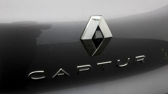 Renault Captur TECHNO E-TECH