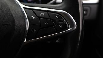 Renault Captur TECHNO E-TECH