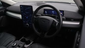 Ford Mustang Mach-E BASE