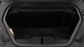 Ford Mustang Mach-E BASE