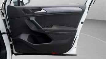 Volkswagen Tiguan LIFE TSI DSG