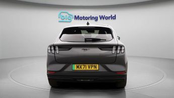 Ford Mustang Mach-E BASE