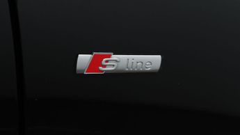 Audi A4 TFSI S LINE