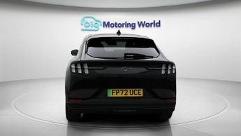 Ford Mustang Mach-E BASE