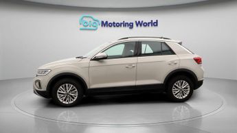 Volkswagen T-Roc LIFE TSI DSG
