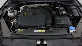 Volkswagen Passat SE NAV TSI EVO DSG
