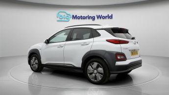 Hyundai KONA PREMIUM