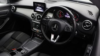 Mercedes-Benz CLA CLA 200 D SPORT
