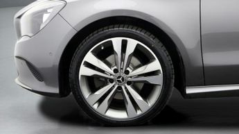 Mercedes-Benz CLA CLA 200 D SPORT
