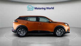 Peugeot E-2008 ACTIVE PREMIUM