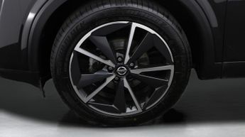 Nissan Qashqai DIG-T TEKNA DCT