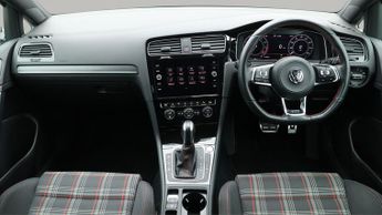 Volkswagen Golf GTI PERFORMANCE TSI DSG