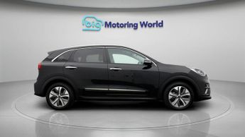 Kia Niro 4 PLUS