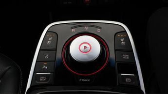 Kia Niro 4 PLUS