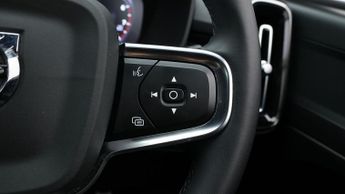 Volvo XC40 T3 R-DESIGN
