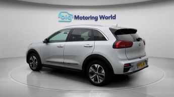Kia Niro 4 PLUS