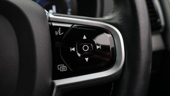 Volvo XC90 RECHARGE T8 R-DESIGN AWD