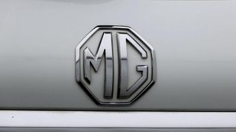 MG MG5 EXCLUSIVE