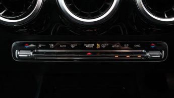 Mercedes-Benz GLA GLA 200 SPORT