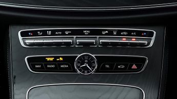 Mercedes-Benz E Class E 300 DE AMG LINE