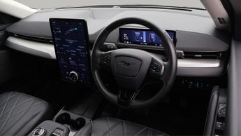 Ford Mustang Mach-E BASE