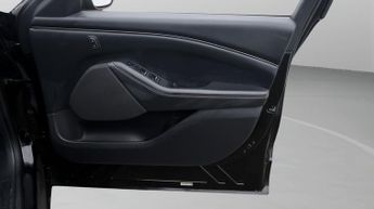 Ford Mustang Mach-E BASE