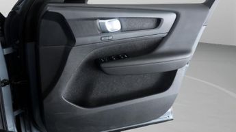 Volvo XC40 RECHARGE PLUS