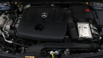 Mercedes-Benz A Class A 180 D AMG LINE PREMIUM