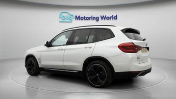 BMW iX3 PREMIER EDITION PRO