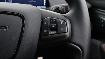 Ford Mustang Mach-E BASE