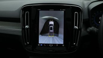 Volvo XC40 RECHARGE PRO TWIN AWD