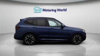 BMW iX3 M SPORT