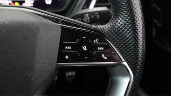 Audi Q4 e-tron S LINE