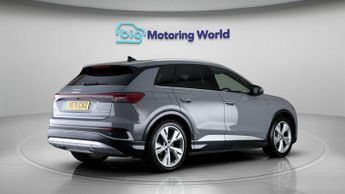 Audi Q4 e-tron S LINE