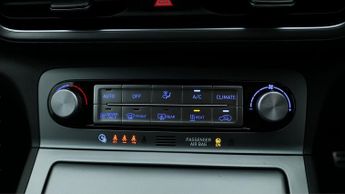 Hyundai KONA PREMIUM