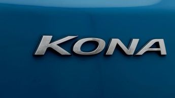 Hyundai KONA PREMIUM