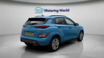 Hyundai KONA PREMIUM
