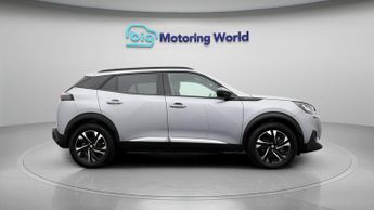 Peugeot E-2008 ALLURE PREMIUM PLUS