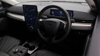 Ford Mustang Mach-E BASE