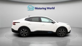 Citroen e-C4 X SHINE PLUS