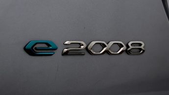 Peugeot E-2008 GT