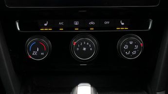 Volkswagen Passat SEL TSI EVO DSG