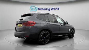 BMW iX3 PREMIER EDITION