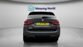 BMW iX3 PREMIER EDITION